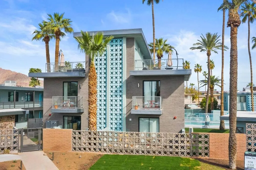 Micro Studio With Balcony & Pool View - Walk To Ot Scottsdale 0*,  United States